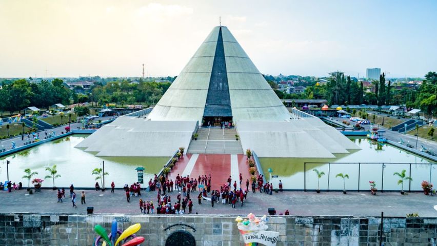 monumen jogja kembali